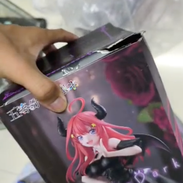 The Quintessential Quintuplets Bicute Dark Figure P