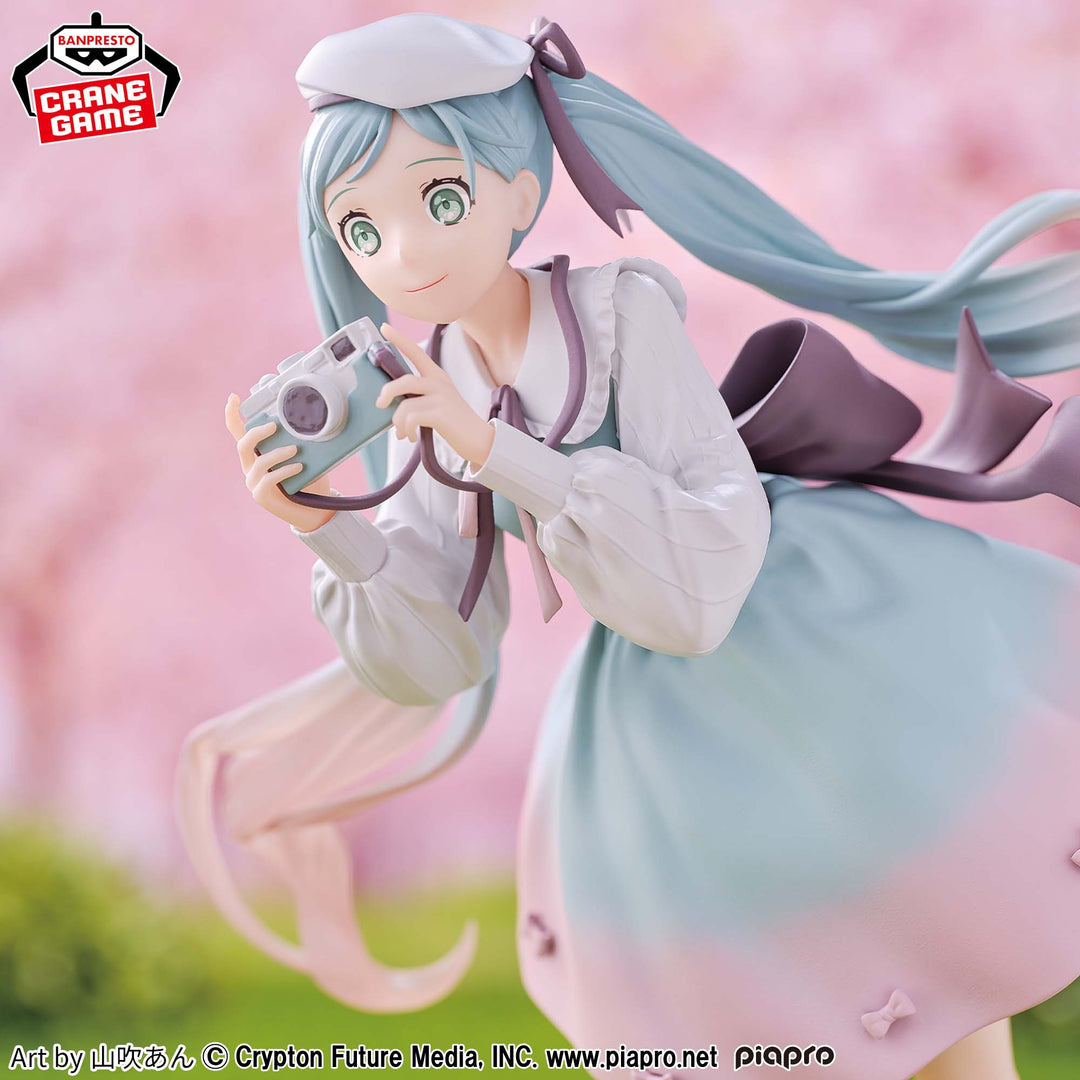 HATSUNE MIKU  Holiday Memories -Camera-