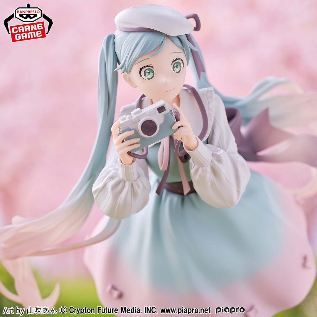 HATSUNE MIKU  Holiday Memories -Camera-